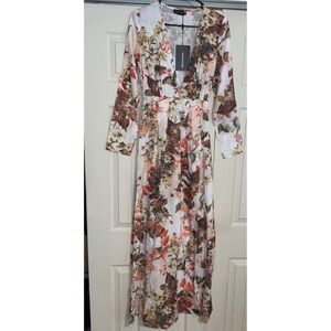 NWT PrettyLittleThing Multicolor Floral Print Plunge Long Sleeve Maxi Dress
